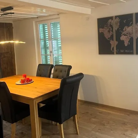 Apartment Grosse Neue In Mit Whirlpool *