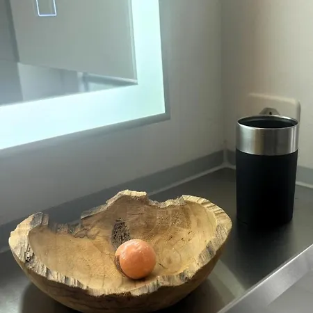 Grosse Neue In Mit Whirlpool Daire Bern