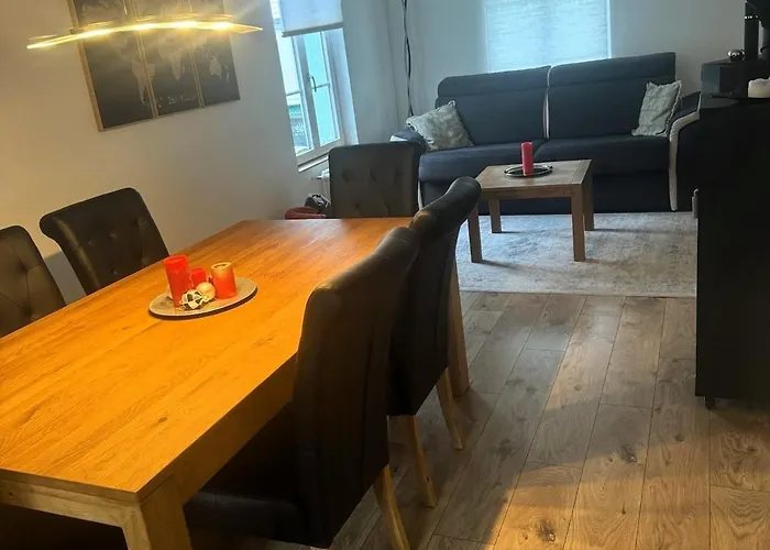 Grosse Neue In Mit Whirlpool Apartamento