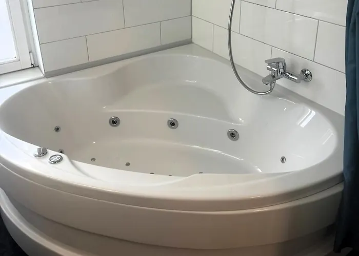 Apartamento Grosse Neue In Mit Whirlpool Berna